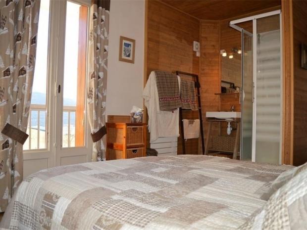 APPARTEMENT T3 PLEIN CENTRE DE STATION - Les Angles