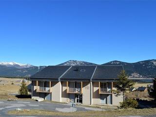 Charmant T2 Cabine au Centre des Angles avec Parking, Wi-Fi et Casier à Skis FR-1-593-33 - Les Angles