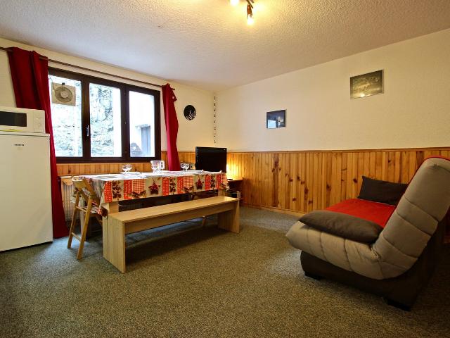 2 pièces + cabine 6 places proche pistes et commerce. - Chamrousse