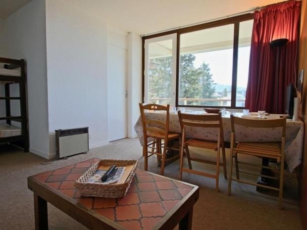 Appartement avec chambre séparé au 5ème étage avec balcon - Chamrousse
