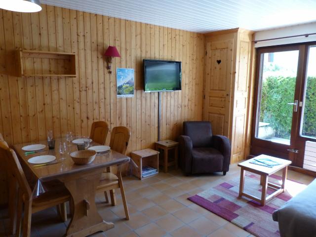 Proche du village, des pistes de ski, de l'espace aquatique. Terrasse - La Clusaz