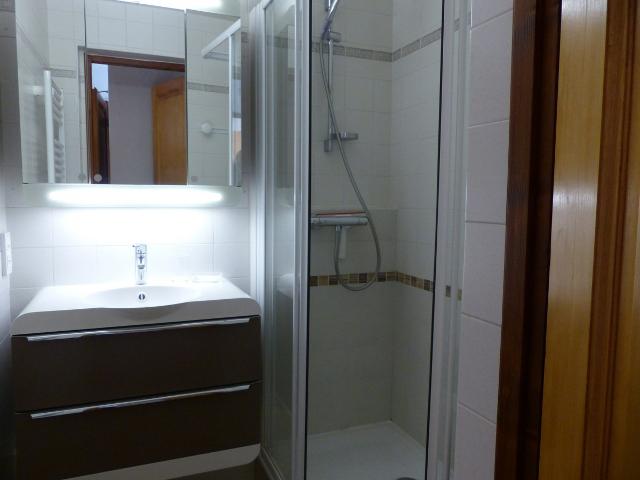 Proche du village, des pistes de ski, de l'espace aquatique. Terrasse - La Clusaz