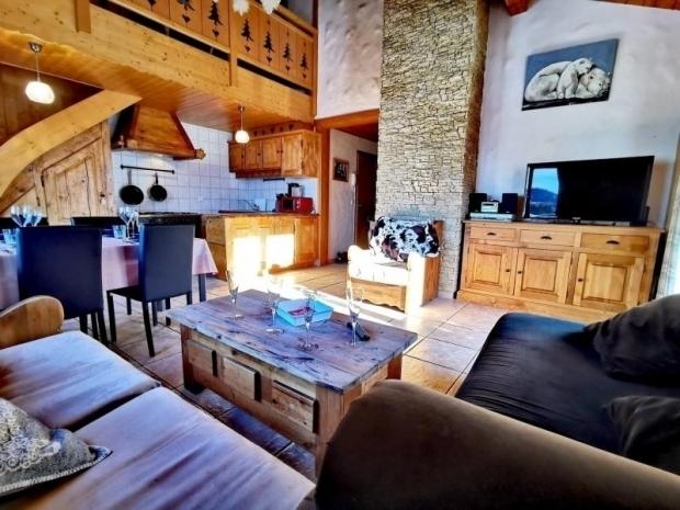 CLOS80 : Appartement rénové, au calme, proximité centre, beaux volumes - Les Gets