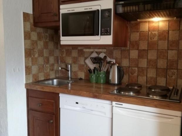 Charmant 2 pièces + cabine en rez-de-jardin bien ensoleillé - Megève