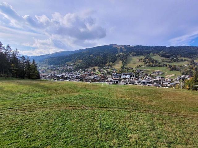 Appartement skis aux pieds avec piscine, rénové et confortable FR-1-598-18 - Les Gets
