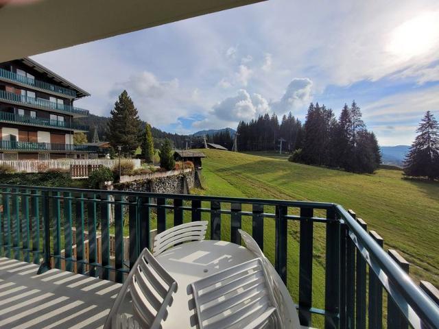 Appartement skis aux pieds avec piscine, rénové et confortable FR-1-598-18 - Les Gets