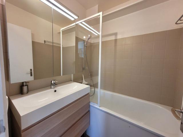 Appartement skis aux pieds avec piscine, rénové et confortable FR-1-598-18 - Les Gets