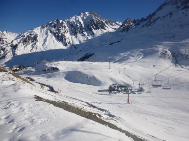 PIC DU MIDI - STUDIO CABINE 4 PERSONNES AVEC PARKING COUVERT - La Mongie