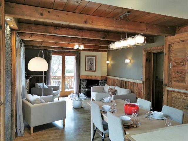 Appartement fonctionnel, avec balcon et large terrasse exposées Sud et Ouest - Les Gets