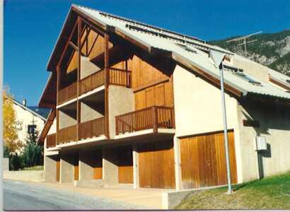 Eglantines 34639 - Serre Chevalier 1200 - Briançon