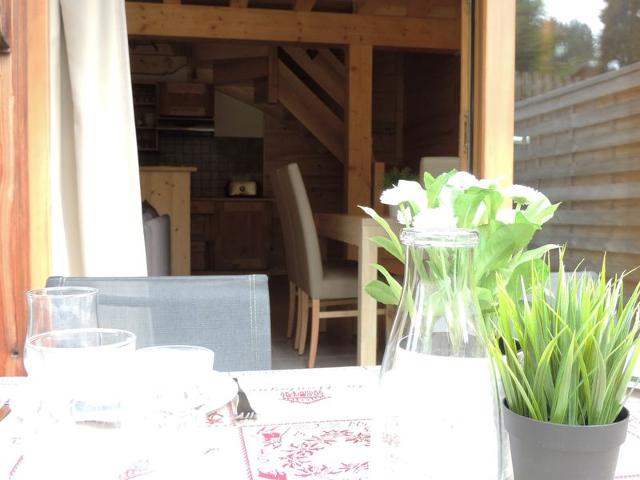 Duplex lumineux avec terrasse et balcon, proche centre et pistes, parking, WiFi FR-1-598-71 - Les Gets