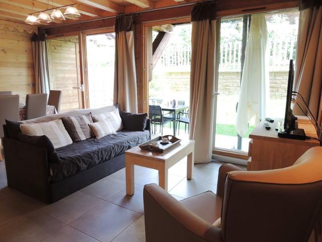 Duplex lumineux avec terrasse et balcon, proche centre et pistes, parking, WiFi FR-1-598-71 - Les Gets