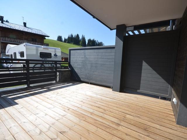 Appartement neuf aux Gets, au pied des pistes et du centre, avec terrasse et services inclus FR-1-62 - Les Gets