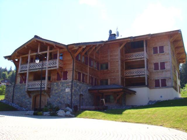 Appartement de standing calme, proche des pistes, avec balcon, terrasse, et garage privé aux Gets FR - Les Gets