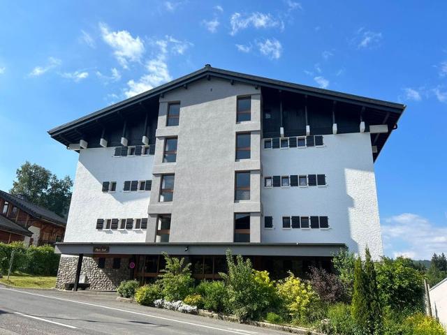 Appartement de Standing aux Gets - 2 Ch, 6 Couchages, Proche Centre et Pistes FR-1-623-94 - Les Gets