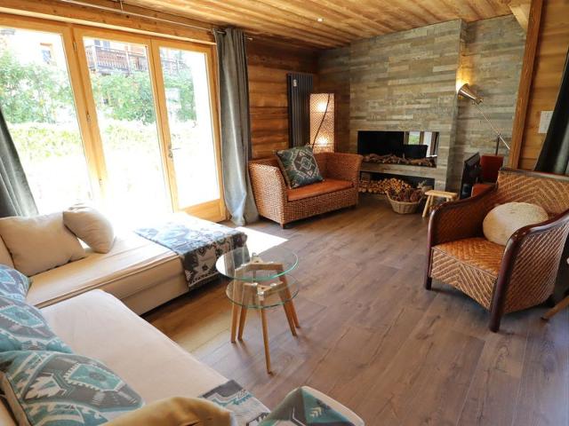 Appartement de Standing aux Gets - 2 Ch, 6 Couchages, Proche Centre et Pistes FR-1-623-94 - Les Gets