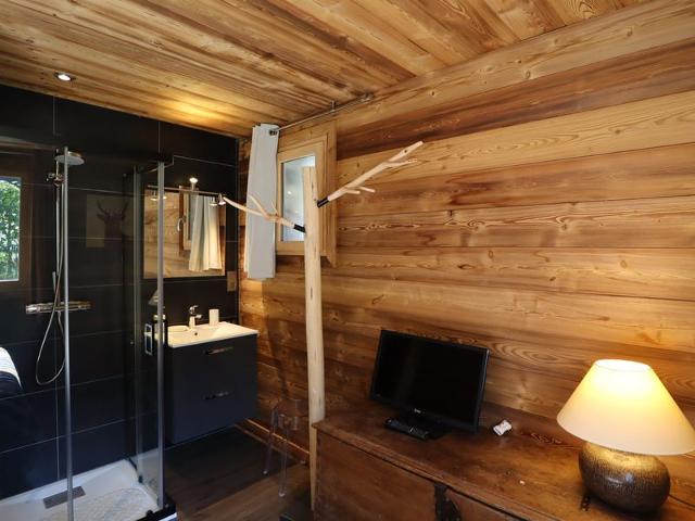 Appartement de Standing aux Gets - 2 Ch, 6 Couchages, Proche Centre et Pistes FR-1-623-94 - Les Gets