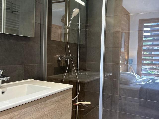 Appartement neuf, luxueux, au cœur des Gets avec terrasse, parking sécurisé, proche commerces et pis - Les Gets