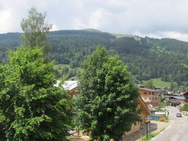Bel Appartement aux Gets - Proche des Pistes avec Balcon et Parking FR-1-623-203 - Les Gets