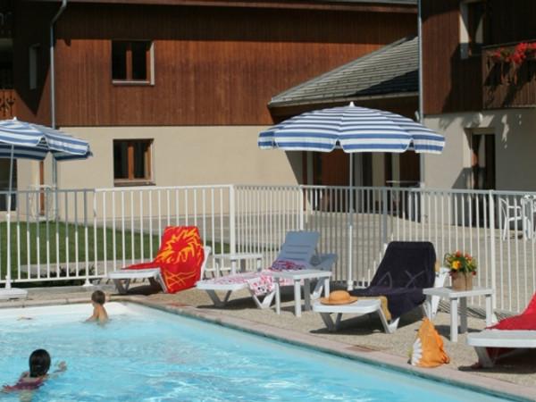 Résidence avec piscine extérieure - Samoëns