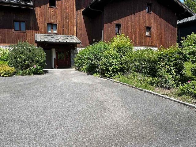 Appartement avec piscine, balcon et parking proche centre et ski-bus FR-1-624-38 - Samoëns