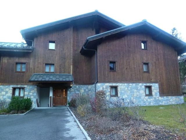 Appartement avec piscine, balcon et parking proche centre et ski-bus FR-1-624-38 - Samoëns