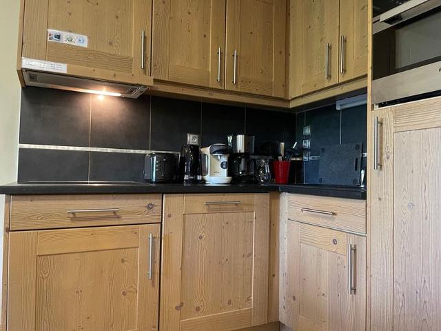 Appartement avec piscine, balcon et parking proche centre et ski-bus FR-1-624-38 - Samoëns