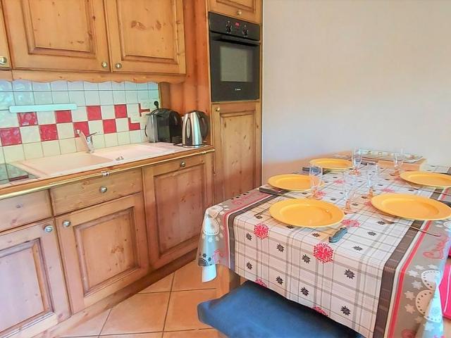 Appartement chaleureux avec jardin au centre de Samoëns, proche ski-bus, parking et Wi-Fi inclus FR- - Samoëns