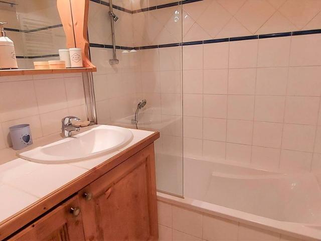 Appartement chaleureux avec jardin au centre de Samoëns, proche ski-bus, parking et Wi-Fi inclus FR- - Samoëns