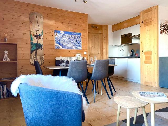 Appartement de charme au pied des pistes, centre des Gets, balcon et terrasse, 2 chambres, Wi-Fi gra - Les Gets