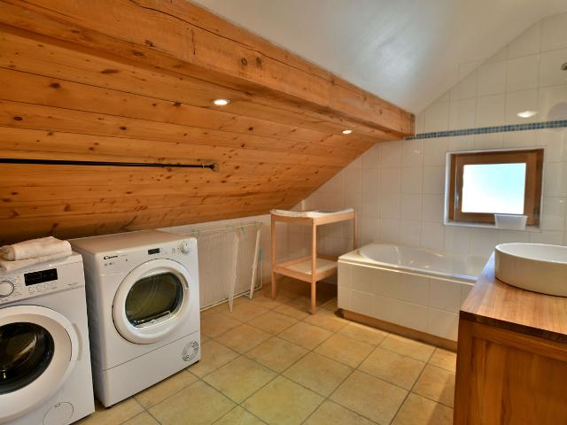 Grand appartement, 11 personnes, 4 chambres, wifi, proche village! - Le Grand Bornand