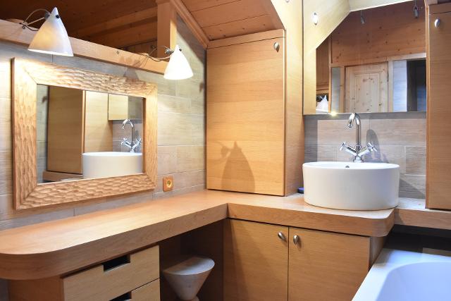 Appartement Ours Brun MRB480-009 - Méribel Centre 1600 