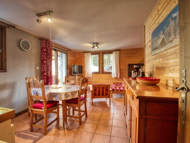 Au rez de chaussée d'un chalet au calme - Morillon Village