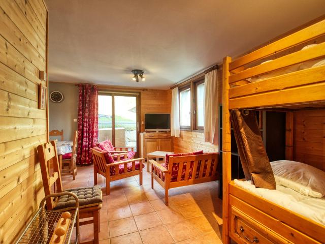 Au rez de chaussée d'un chalet au calme - Morillon Village