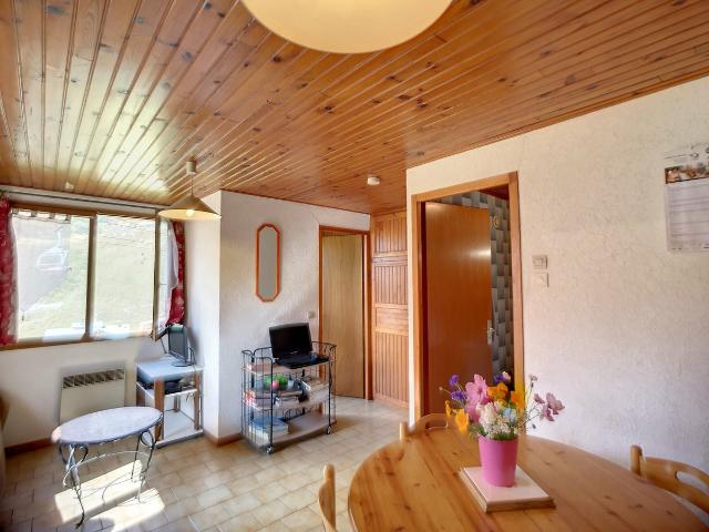 LE FLOCON - 3 pièces 6 pers 35m² , 2 chambres, direct sur la piste - Saint Martin de Belleville