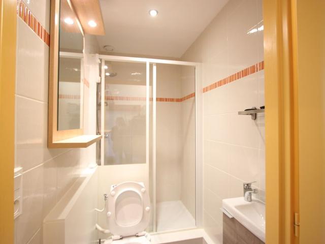 Studio cosy à Chamrousse 1750, pied des pistes avec piscine, proche commerces FR-1-549-95 - Chamrousse