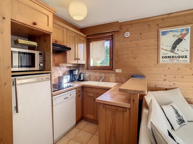 Appartement 4 personnes en rez-de-jardin, proche centre de Combloux, avec jardin et WiFi FR-1-560-10 - Combloux