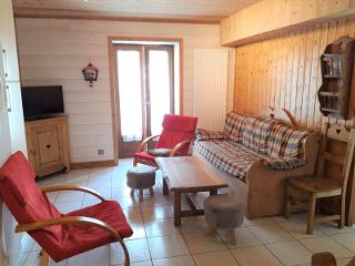 Appartement 3* chaleureux en rdc de maison, centre-village, proche commerces et pistes, gamme
