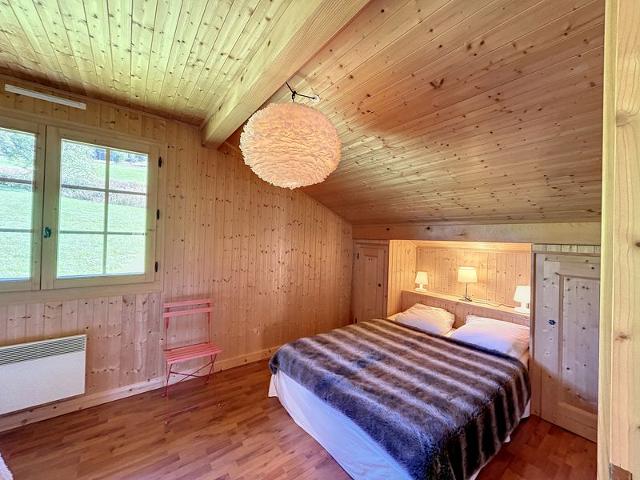 Chalet en Duplex avec Wifi, Proche des Remontées Mécaniques et du Centre de Combloux FR-1-560-105 - Combloux
