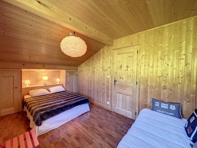 Chalet en Duplex avec Wifi, Proche des Remontées Mécaniques et du Centre de Combloux FR-1-560-105 - Combloux