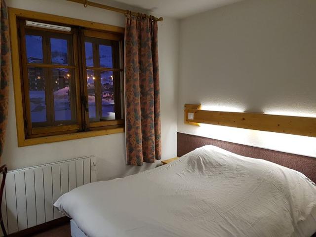 LE CHEVAL NOIR - Saint François Longchamp