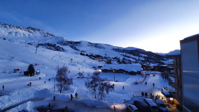 LE CHEVAL NOIR - Saint François Longchamp