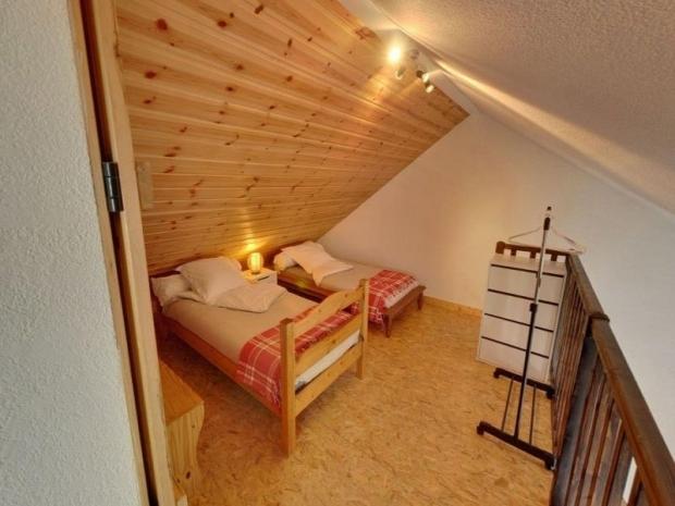 Praloup Vacances 1600 ST4-03 - Praloup