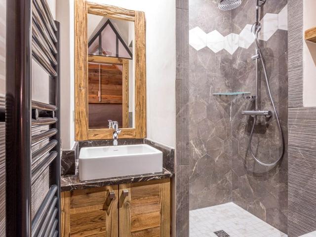 Appartement luxe avec wifi et parking sur les pistes au cœur de Val-d'Isère FR-1-694-133 - Val d’Isère Centre