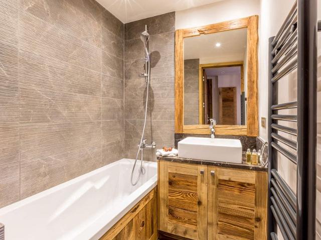 Appartement luxe avec wifi et parking sur les pistes au cœur de Val-d'Isère FR-1-694-133 - Val d’Isère Centre