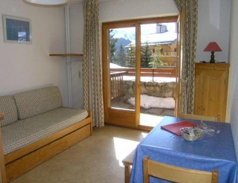 LES MERISIERS/205 - Méribel Centre 1600 