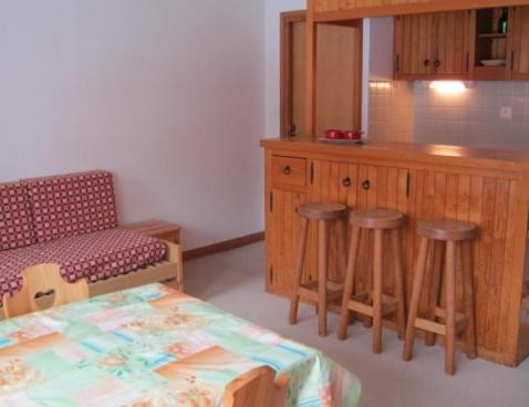 LES LAUZES/27 - Méribel Centre 1600 