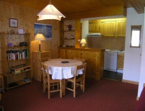 LES LAUZES/23 - Méribel Centre 1600 