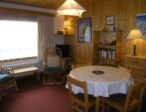 LES LAUZES/23 - Méribel Centre 1600 