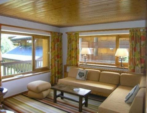 LES PRESLES/11 - Méribel Centre 1600 